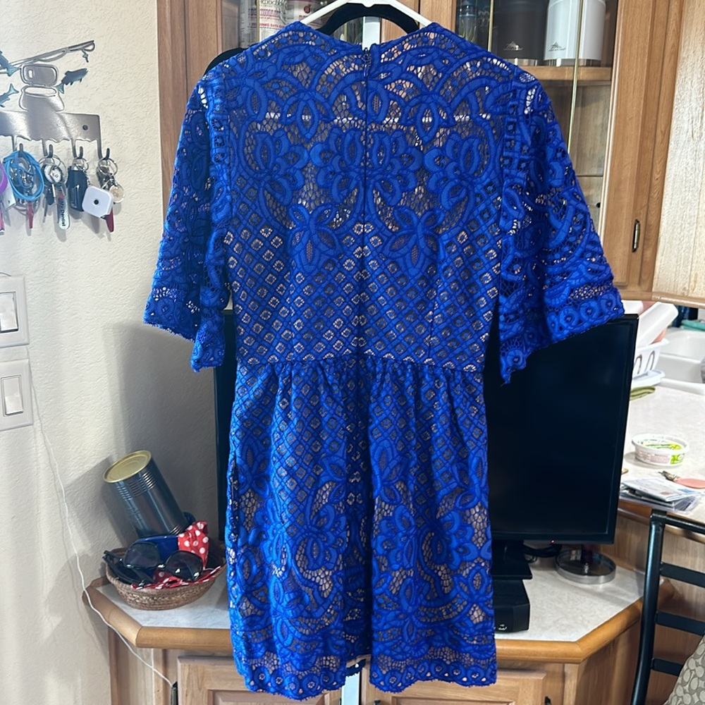 BCBGMAXAZRIA Blue Lace Dress - Picture 5 of 6
